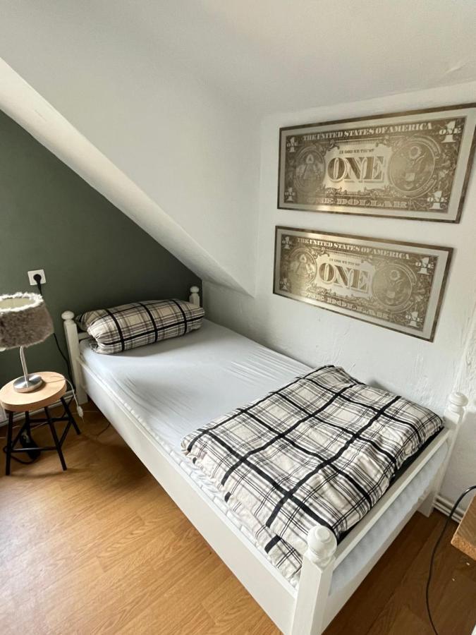 Ferienwohnung Meijer 브리에델 외부 사진