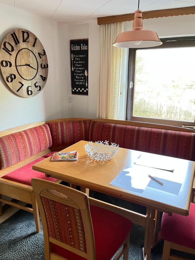 Ferienwohnung Meijer 브리에델 외부 사진